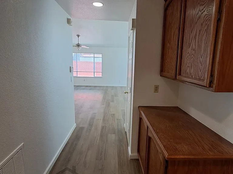 3835 Hunters Glen Pl — Photo 34