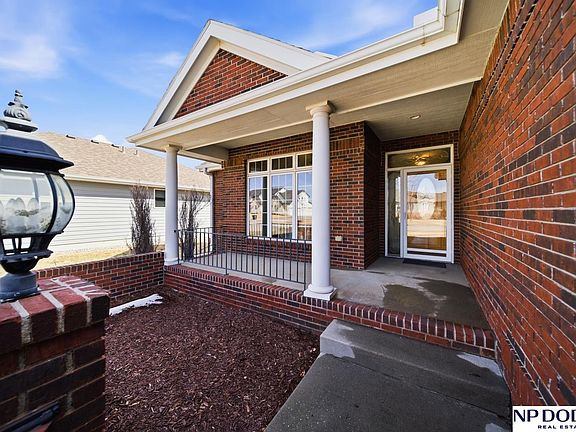 2nd image of 1682 Deer Run