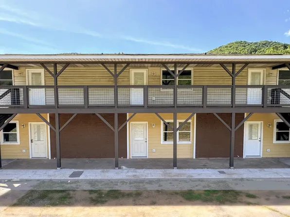 963 Jonathan Creek Rd #F, Waynesville, NC 28785