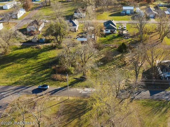 124 E Hinton Ave, Moberly, MO 65270