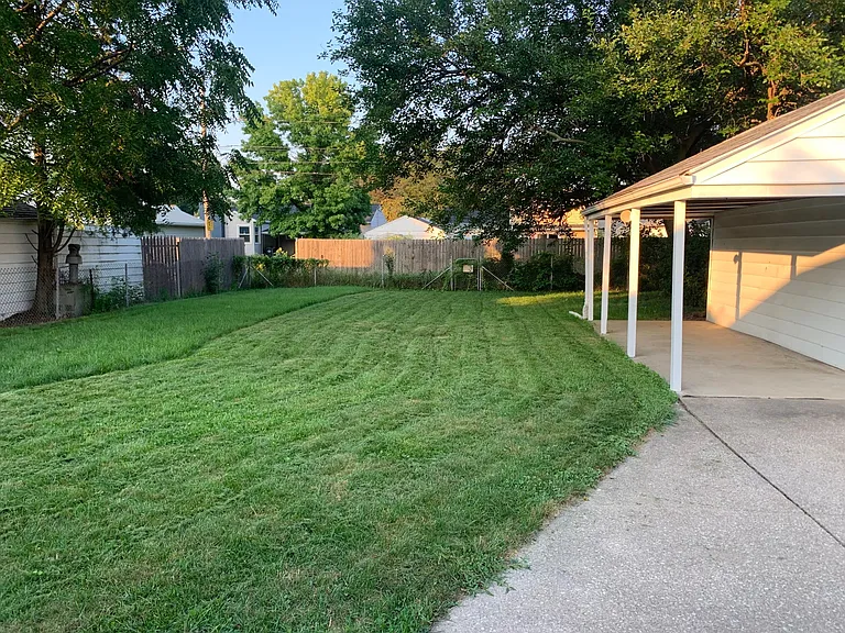 1024 Michigan Ave — Photo 12