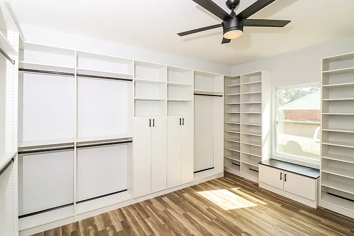 1433 Willow Dr — Photo 12