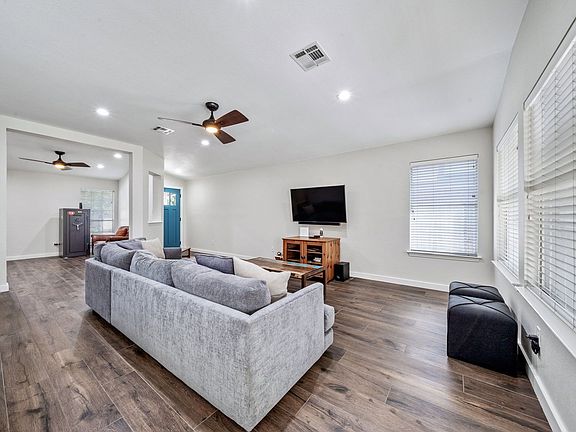 2nd image of 8809 Corran Ferry Dr