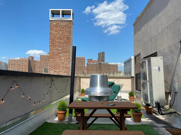 264 Water Street image 11 of 12