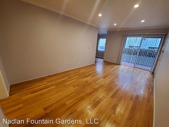 3rd image of 1224 N Formosa Ave APT 4