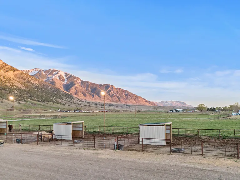 10390 N Highway 38 — Photo 30