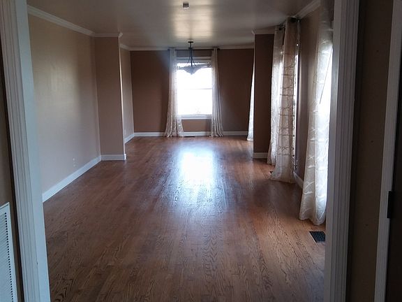 4th image of 2110 Paula Dr
