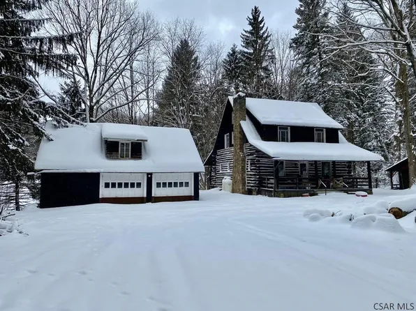 569 Roaring Run Rd, Boswell, PA 15531