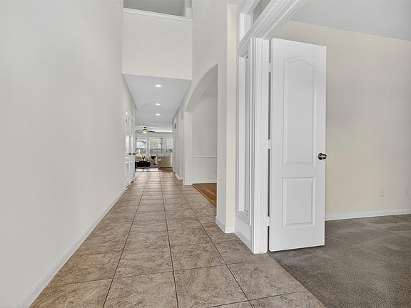 5th image of 17919 Creek Bluff Ln