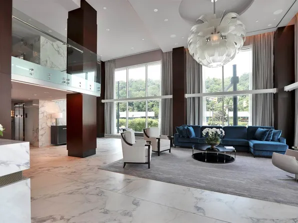 800 Avenue At Port Imperial image 25 of 28