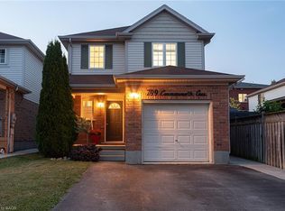799 Commonwealth Cres, Kitchener, ON N2E 4K8