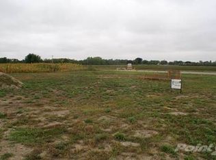 1119 17th Ave SW, Aberdeen, SD 57401