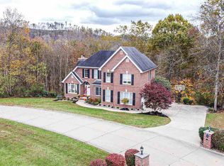 1026 Nashmont Dr, Ona, WV 25545