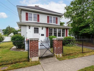 106 Penataquit Avenue, Bay Shore, NY, 11706