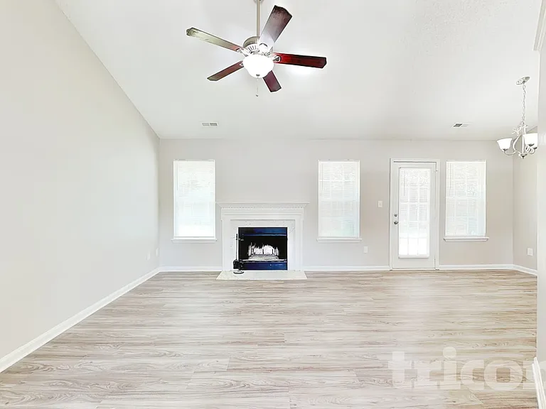 5214 Wayside Ct — Photo 4