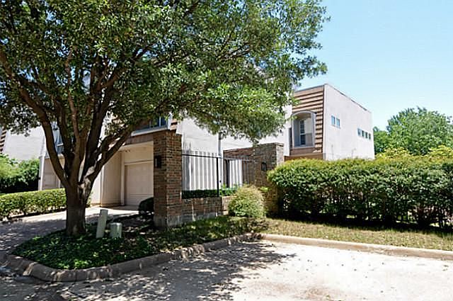 1st image of 9310 Esplanade Dr