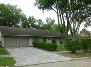 6406 Darlinghurst Dr, Houston, TX 77085