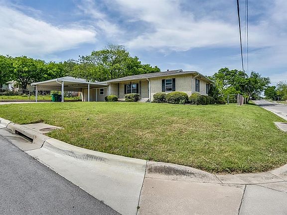 3rd image of 5653 Linda Dr