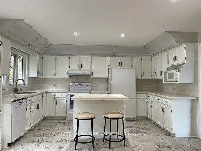 182 Bayshore Dr — Photo 16