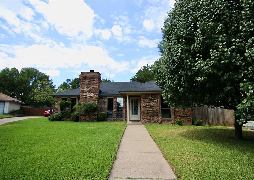 1st image of 4226 Windhurst Dr