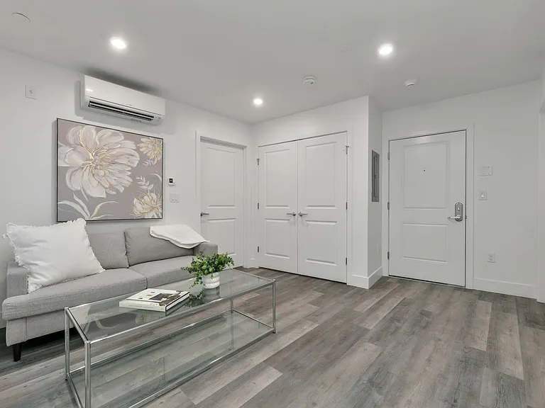 585 ESSEX STREET — Photo 78