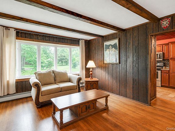 3rd image of 287 Munsell Road