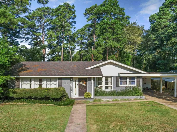 1120 N Bradford St, Gilmer, TX 75644