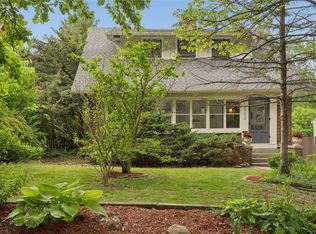 1502 42nd St, Des Moines, IA 50311