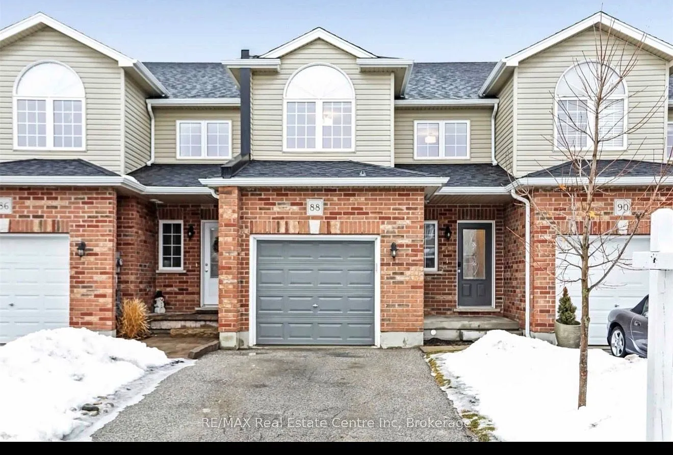 3 bed, $3,300 — Photo 1