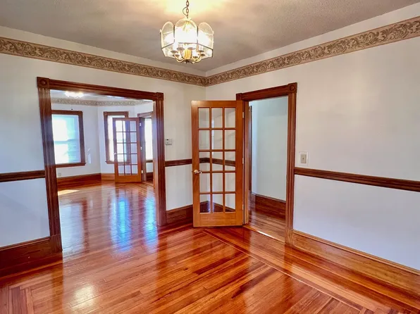 22 Temple St #3, Somerville, MA 02145