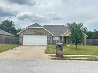 198 Alexandra Loop, Elkins, AR 72727