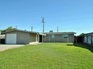 2525 Crescent Ave, Clovis, CA 93612