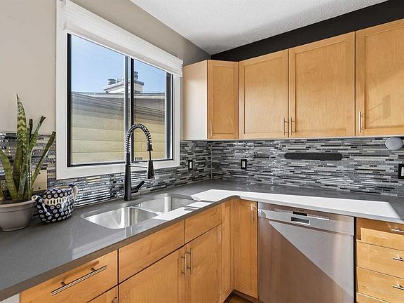 4th image of 1918 S 24a St SW #4