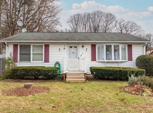 44 Argyle Ave, Holyoke, MA 01040