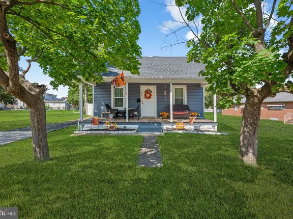 645 High St, Gibbstown, NJ 08027