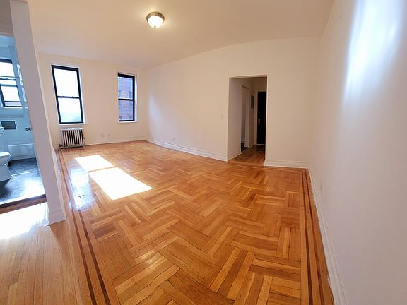5th image of 3401 Parsons Blvd APT D1