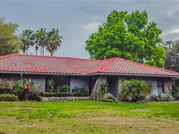 3rd image of 5801 Ainsworth Ct