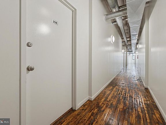 3rd image of 314 N 12th St APT 204