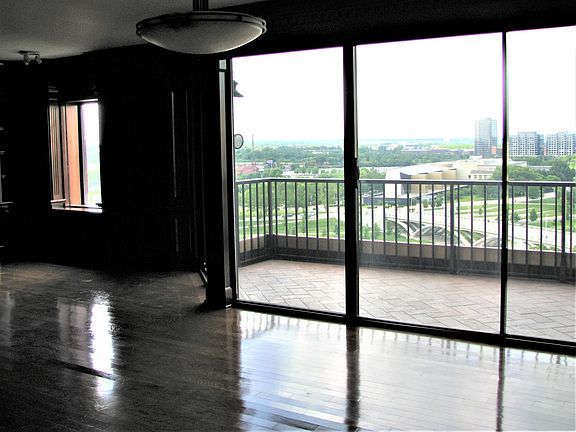 3rd image of 155 W Main St APT 1206