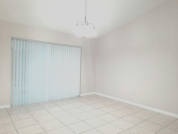 3rd image of 17312 Silver Creek Ct