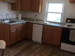 52 Mechanic St, Pawcatuck, CT 06379