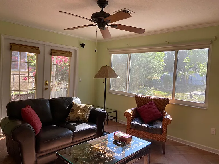 1209 N M St — Photo 11