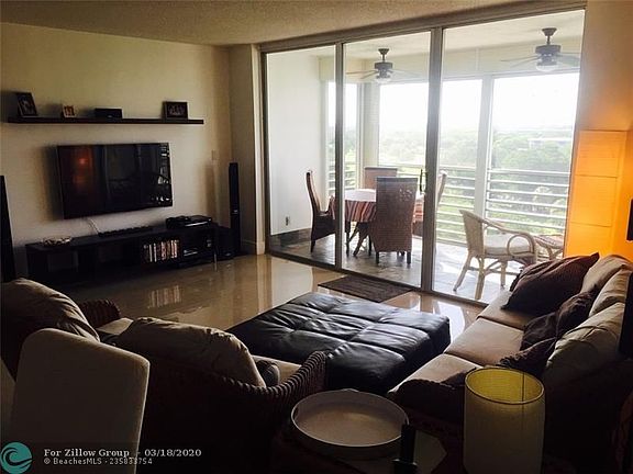 4th image of 625 Oaks Dr APT 1005
