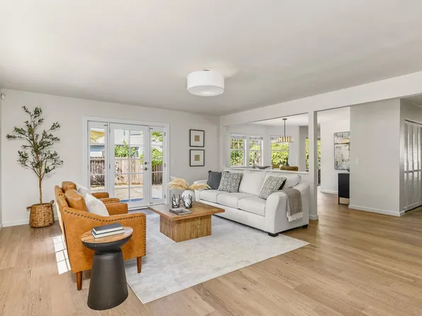 1046 Gaddis Court, Santa Rosa, CA 95404