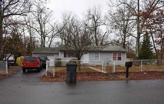 2118 Dover Pines Ave photo 1