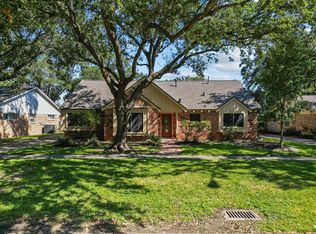 2030 Willow Wisp Dr, Seabrook, TX 77586