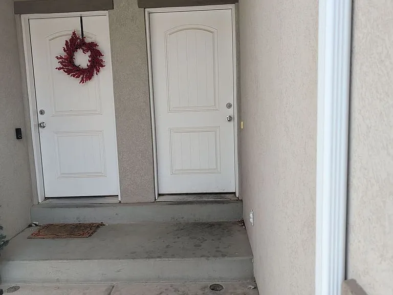 173 E Fiddlers Canyon Rd #39 — Photo 3