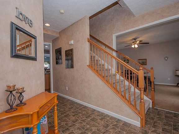 2nd image of 5846 Furlong Dr