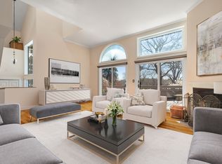 537 Boylston St, Brookline, MA 02445