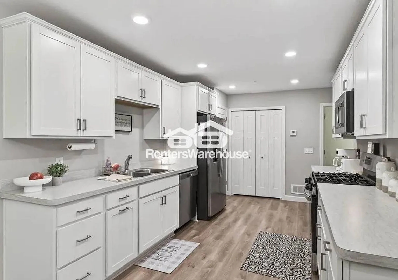 Available July 15th 3 Bedroom 2.5 Bath Townhome in Zimmerman — Photo 3